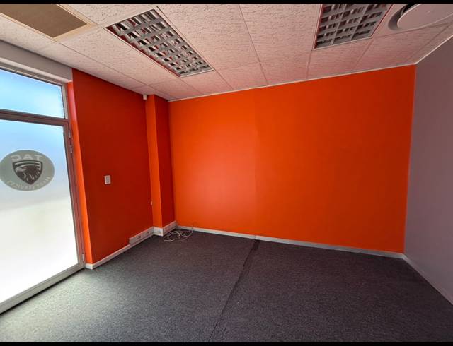 100M² OFFICE TO LET IN MARCONI BEAM INDUSTRIA